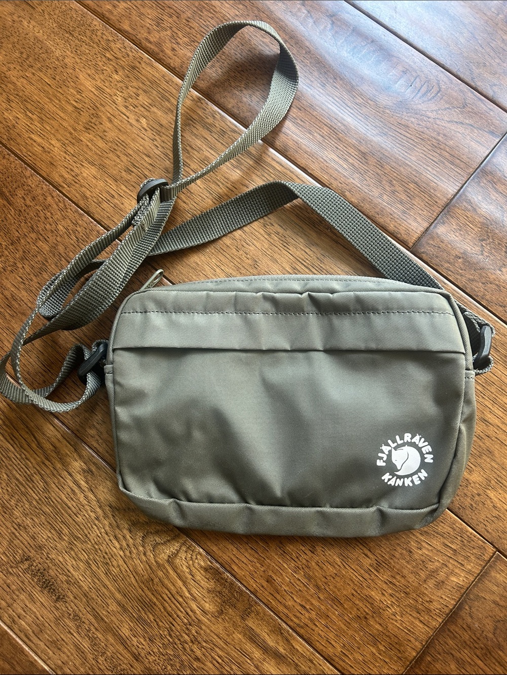 Fjallraven Kånken Olive Crossbody Sling Bag